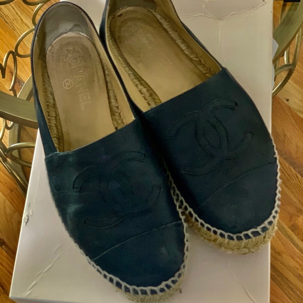 Chanel Navy Blue Leather Espadrilles Flat Size 39